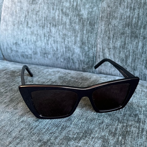 Authentic - Saint Laurent Sunglasses - Picture 7 of 10